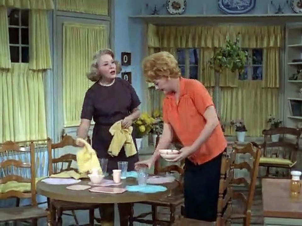 The Lucy Show - Se2 - Ep15 HD Watch