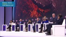 Petro plantea en el foro de Davos canje de deuda por servicios ambientales