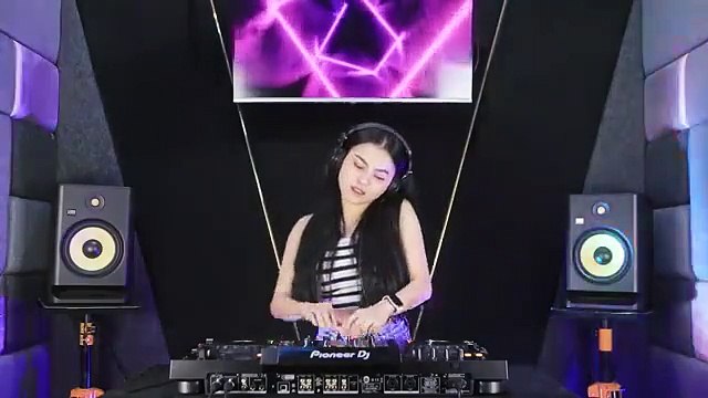 Music Breakbeat ft Arlan Walker DJ baby chia Night club exotic private party (Official Video Music)