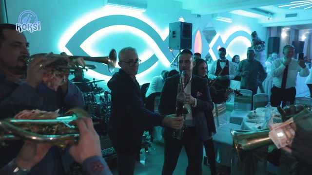 Orkestar SMEKERI - Trubacki Orkestar Dejana Lazarevica i Smekeri Sviraju Kolo Zajedno [Sloboda Lux, Arilje]