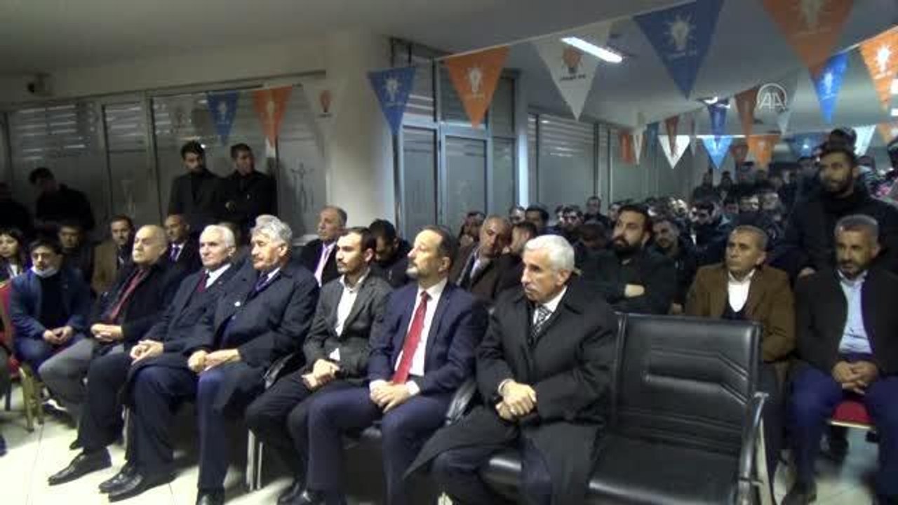 Karaaslan: "Hiç bir yeni vizyon, proje ve eser üretemeyen bir zihniyetle mücadele veriyoruz"