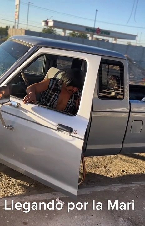 Vámonos a dar la vuelta en mi ford ranger.