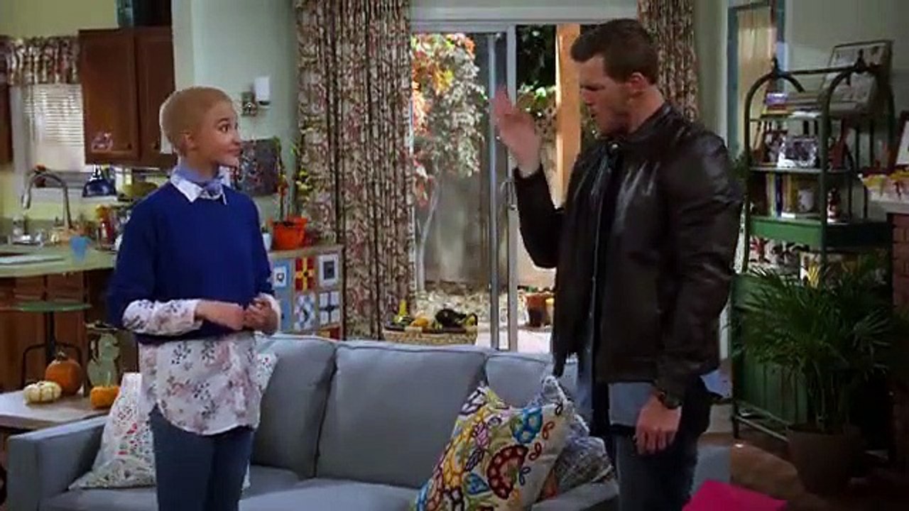 Alexa $$ Katie - Se1 - Ep10 - Thanksgiving HD Watch