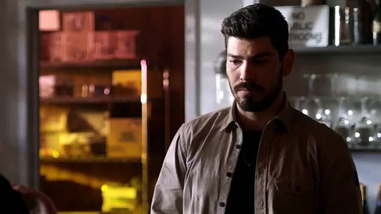 Atypical - Se1 - Ep08 - The Silencing Properties of Snow HD Watch