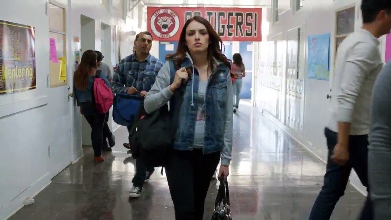 East Los High - Se3 - Ep02 - The Bitch is Back HD Watch