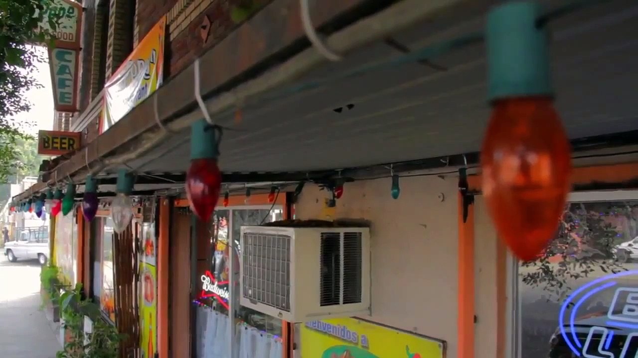 East Los High - Se3 - Ep01 - La Virgen de East Los High HD Watch