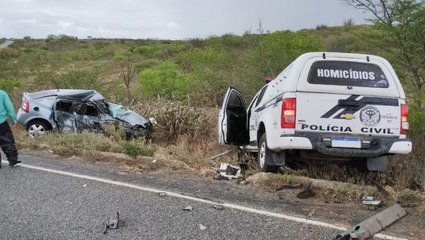 Enfermeira sobra em curva e colide frontalmente com viatura da Polícia Civil da Paraíba