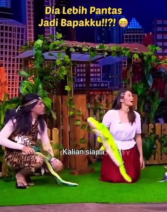 Desta:_Heh_Orang_Yang_Lu_Omongin_di_Sebelah_Lu!?!_#shorts_#tonightshow(720p)