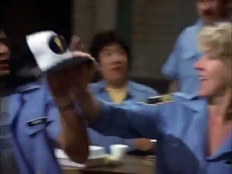 Hill Street Blues - Se1 - Ep15 - Rites of Spring (2) HD Watch