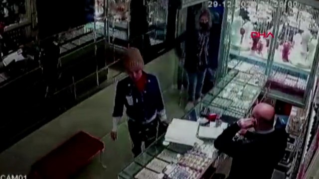 Semtlere özel kıyafet seçip hırsızlık yapmışlar: 4 tutuklama
