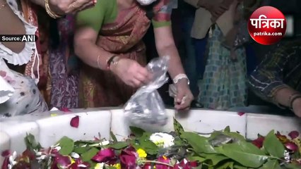 अनोखा रिवाजः भगवान शिव पर केकड़ा चढ़ाते हैं भक्त, पूरी होती है मनोकामना, देंखे Video