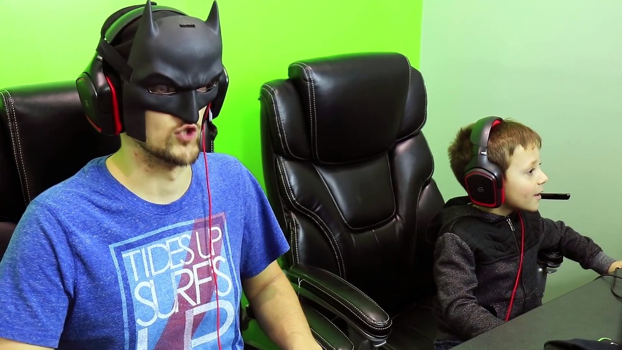 MINECRAFT BATMAN vs. FGTEEV CHASE MINI-GAMES #1 (Duddy's Fun Challenge Map _ World Gameplay)