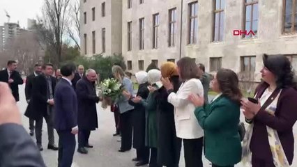 Binali Yıldırım, trafik kazasından sonra ilk kez Meclis'te