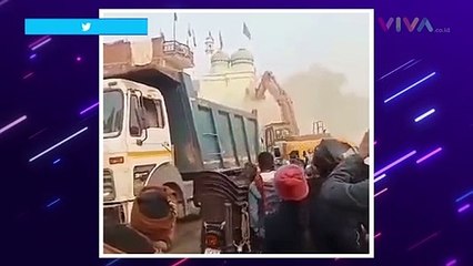 India Gusur Masjid Bersejarah Demi Pelebaran jalan