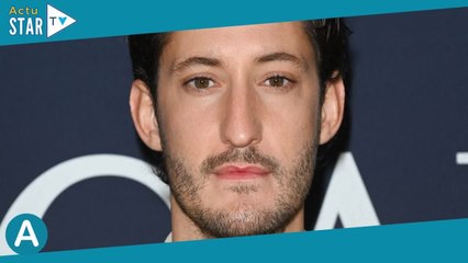 "Petit chat emo" : Pierre Niney ado, les photos de son skyblog régalent les internautes... Et pas qu