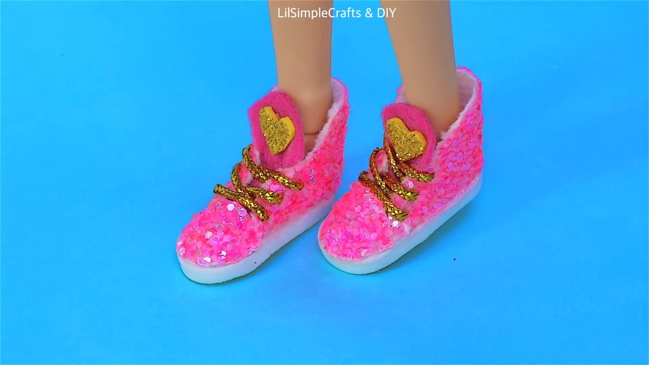 7 DIY Barbie Hacks and Crafts - Barbie Shoes, Miniature Donuts and more