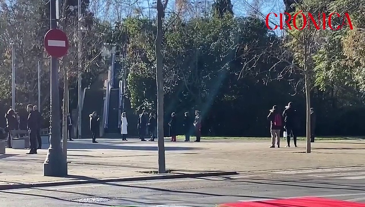 Pere Aragonès, Ada Colau y Nuria Marín reciben a Pedro Sánchez  y Maria Eugenia Gay en el MNAC minutos antes de que llegue el presidente Macron