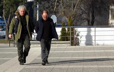 Otomobilinde 3 kilo esrarla yakalandı