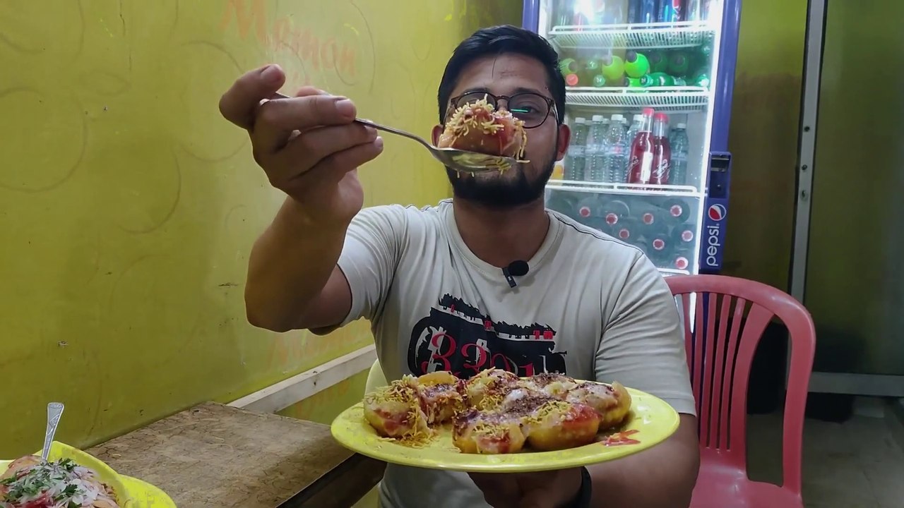 BEST CHAAT HOUSE IN KARACHI | CHANA CHAAT | SEV PURI | KARACHI STREET FOOD | STREET FOOD OF PAKISTAN