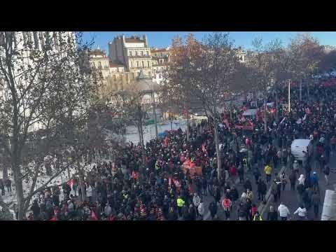 Réformes des retraites : notre vue d'ensemble de la forte mobilisation sur la Canebière à Marseille