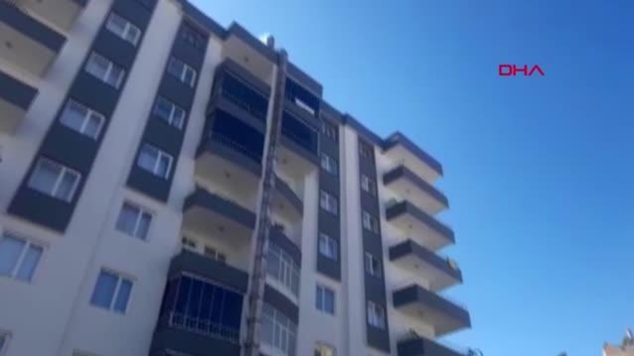 DİYARBAKIR'DA LOKANTA BACASINDA ÇIKAN YANGIN SÖNDÜRÜLDÜ
