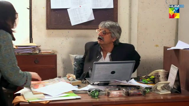 Salar Mar Gaya Tou Mein Pagal Ho Jaon Gi....!! #haniaamir #asimazhar - Pyar Kahani - HUM