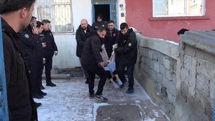 EŞİNİ TABANCAYLA VURUP AĞIR YARALAYARAK KAÇTI