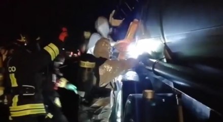 Cessalto (TV) - Autocisterna perde acido cloridrico: intervento dei Vigili del Fuoco (19.01.23)