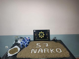 Sinop'ta 2 kilogram uyuşturucu ele geçirildi, 5 zanlı yakalandı