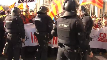 La manifestación independentista de Barcelona acaba con algunas cargas policiales