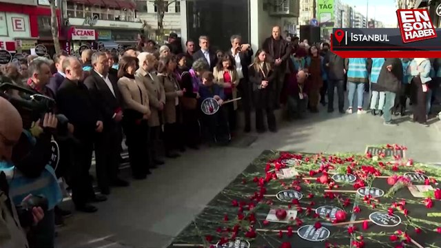 Gazeteci Hrant Dink, Agos gazetesi önünde anıldı