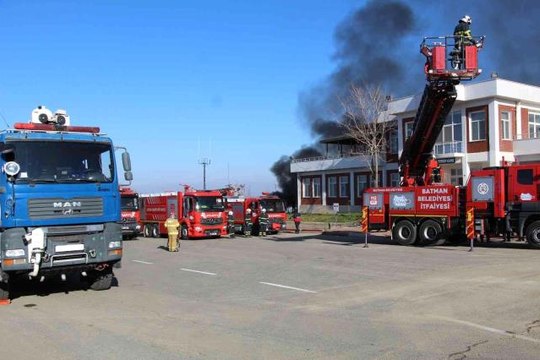 Batman'da gerçeğini aratmayan yangın tatbikatı