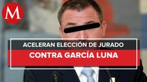 Esposa de García Luna lo acompañó en segundo día de elección de jurado