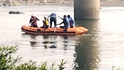 जुड़वा बेटी होने पर पिता ने की आत्महत्या