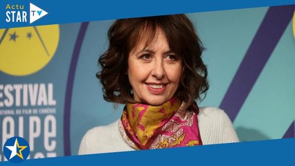 Valérie Bonneton chic et coquette en taille haute, Jarry interrompu par sa mère à Alpe d'Huez !