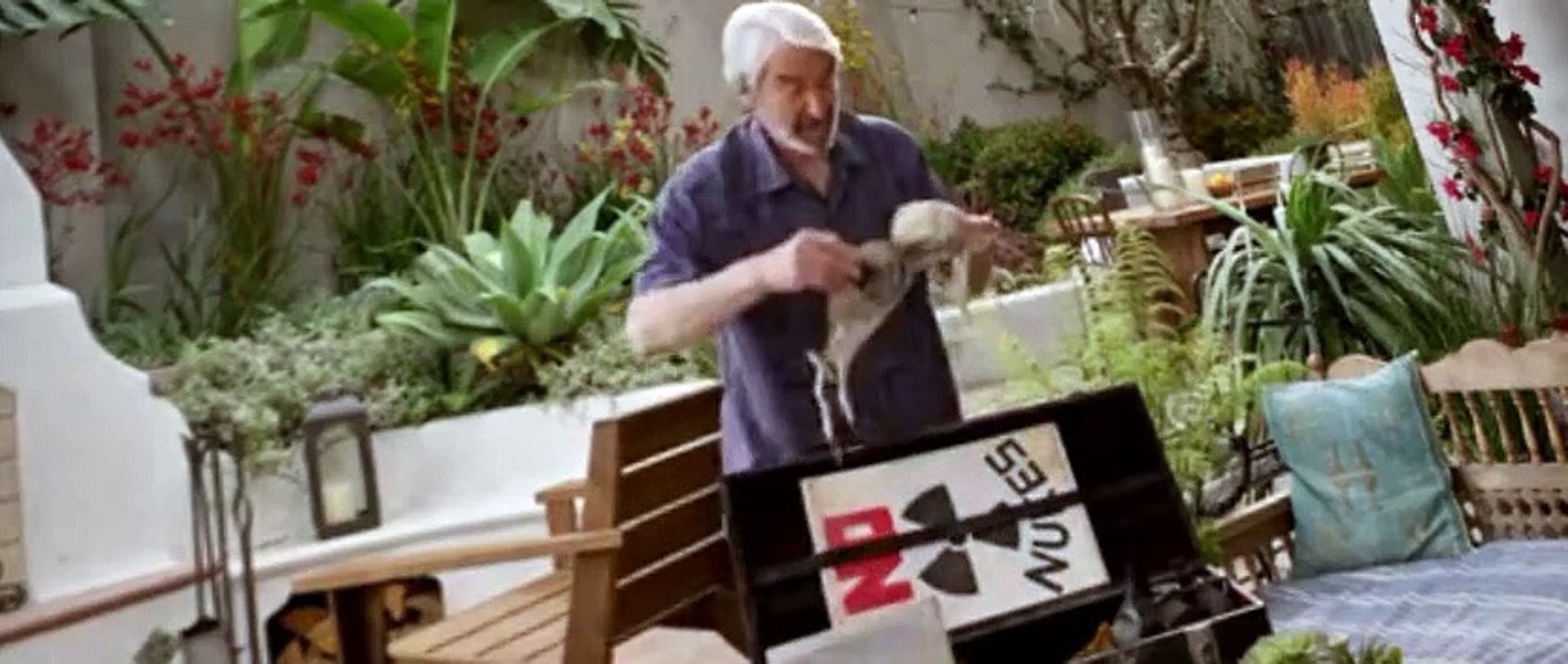 Grace and Frankie S04 E07