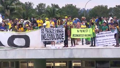Frente a la prisión, familiares defienden a detenidos por asonada en Brasilia