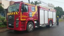Princípio de incêndio em casa de madeira mobiliza Corpo de Bombeiros