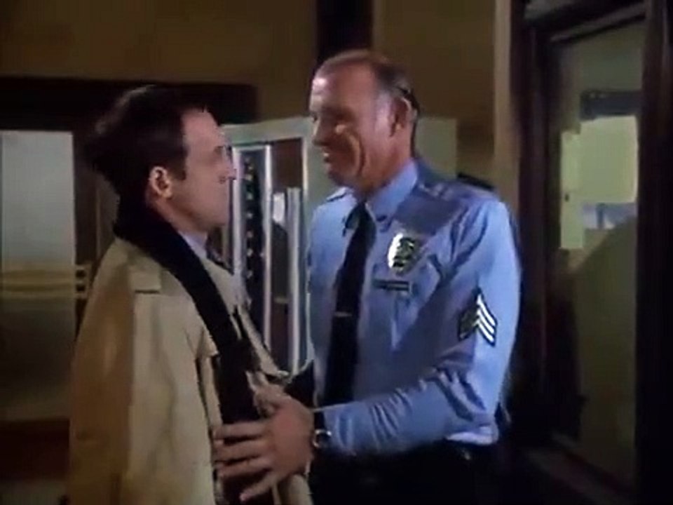 Hill Street Blues - Se2 - Ep09 - Pestolozzi's Revenge HD Watch
