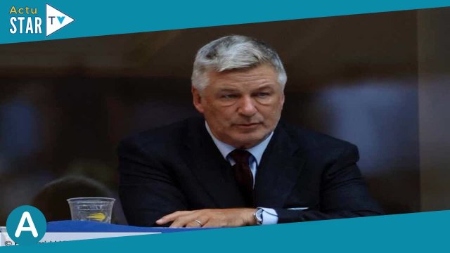 Tir mortel d'Alec Baldwin : l'acteur inculpé pour homicide involontaire après le drame survenu sur u