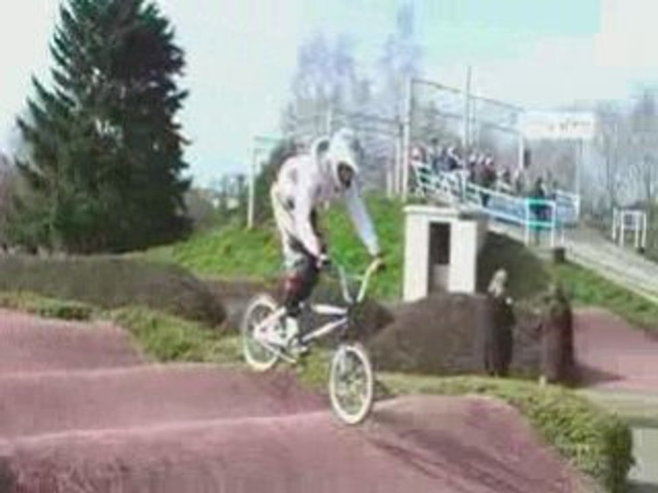 Woops clip