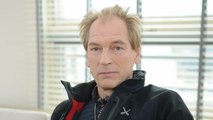 Tragische Nachricht: „Dexter“-Star Julian Sands nach Wanderung vermisst