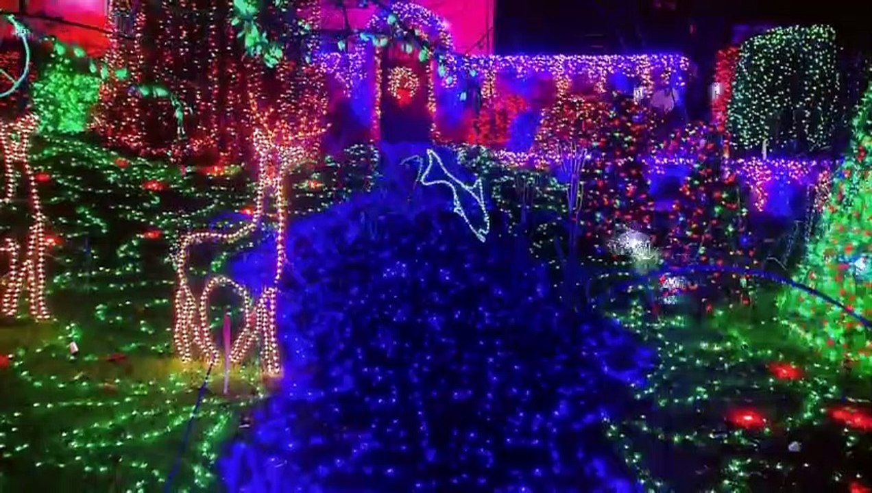 The Great Christmas Light Fight - Se6 - Ep01 HD Watch