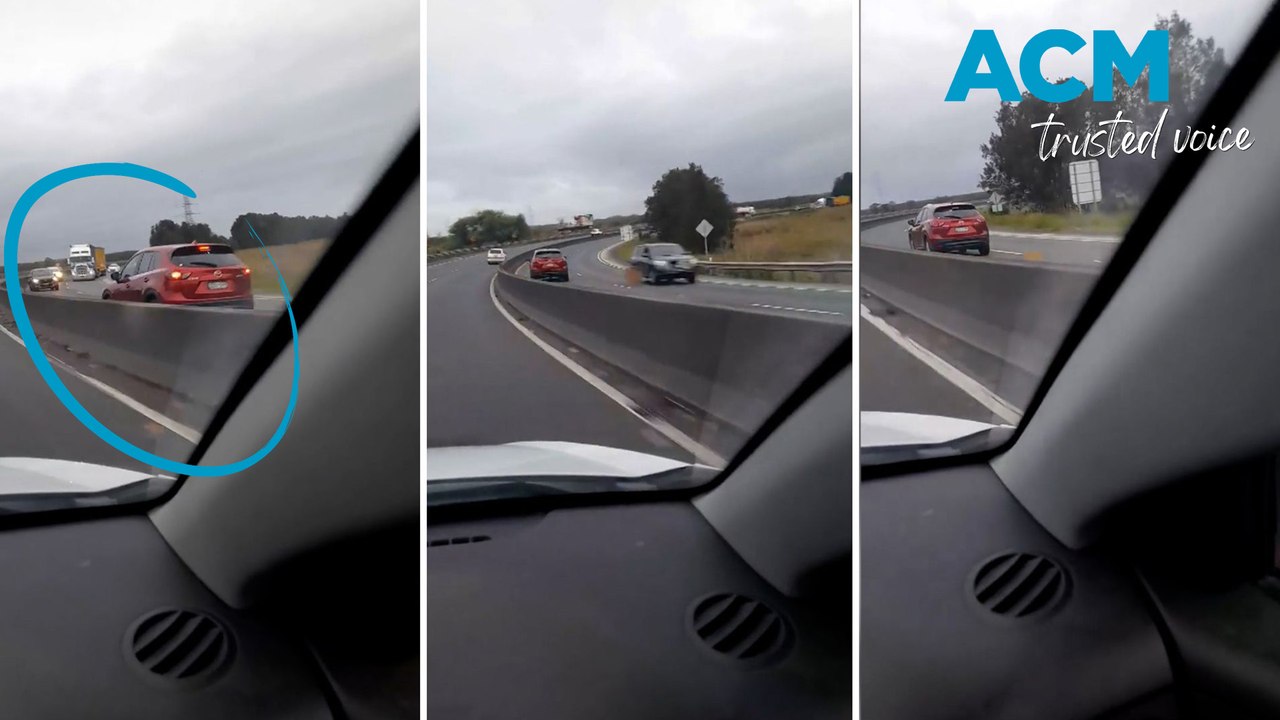 Car driving wrong way on busy highway causes near miss - video Dailymotion
