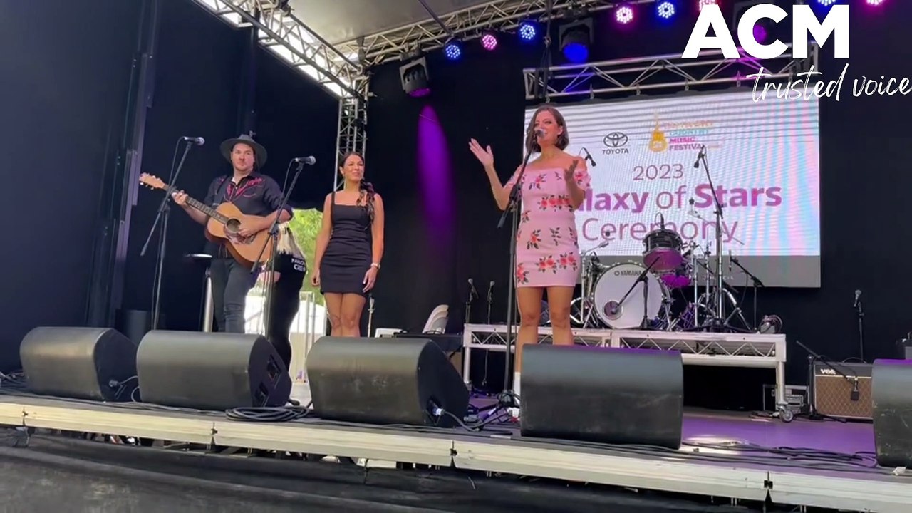 Amber Lawrence is inducted into the Galaxy of Stars, recognising artists contributing to country music - Northern Daily Leader - 20/01/2023