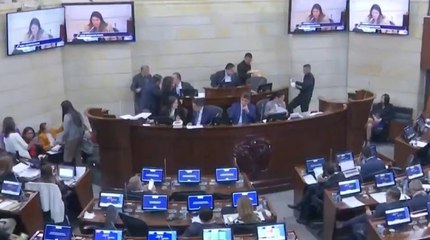 Las primeras puntadas de la ley de sometimiento