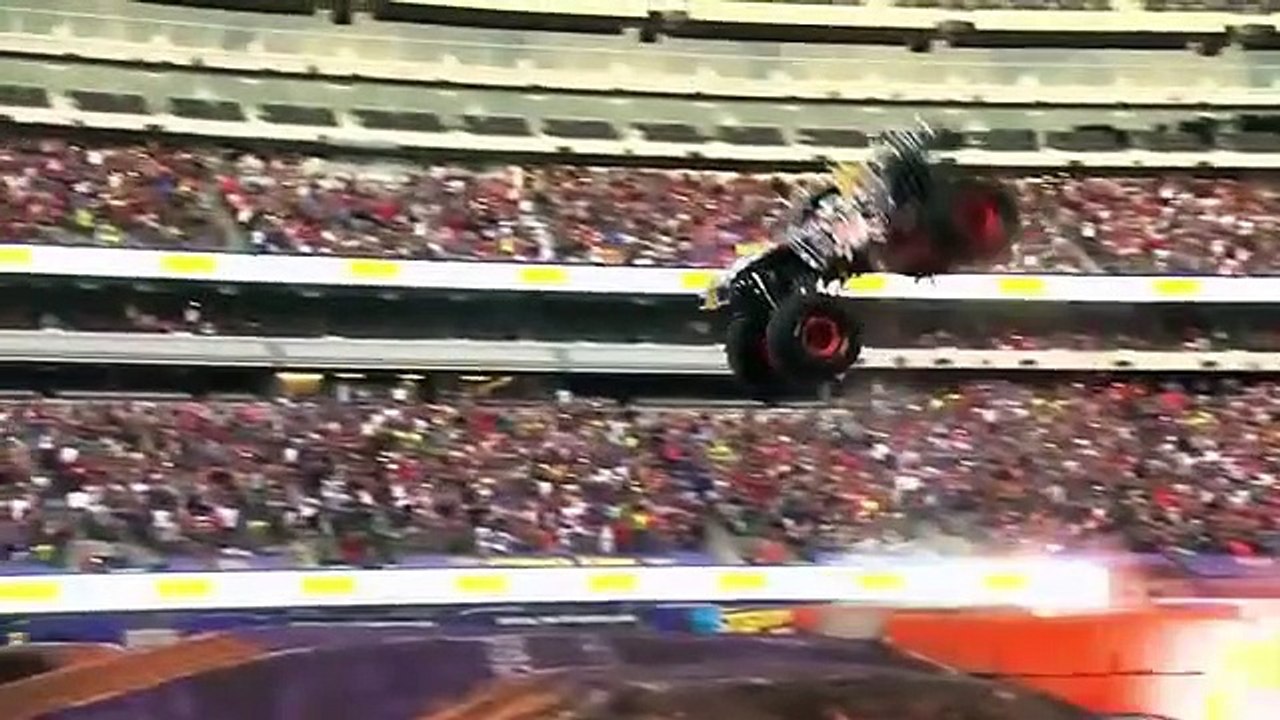 The Characters - Se1 - Ep06 - Paul W. Downs HD Watch