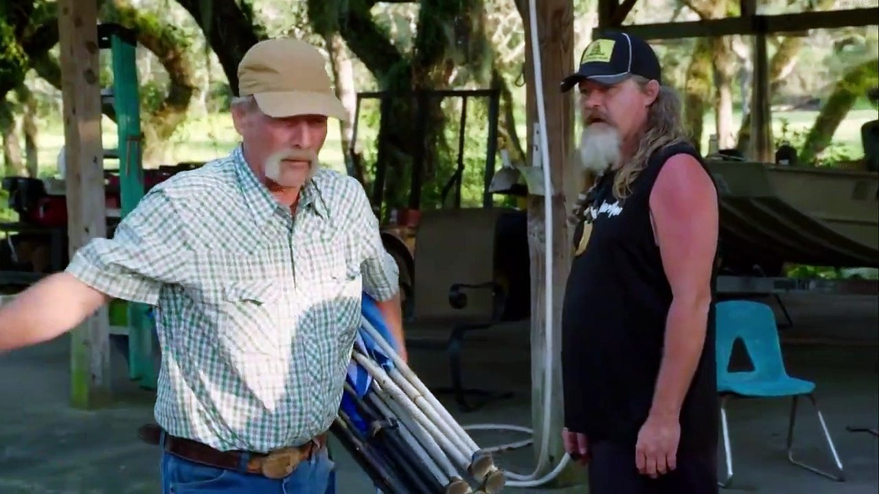 Guardians of the Glades - Se2 - Ep01 - Stranglehold HD Watch