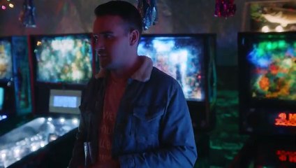 Bonding - Se1 - Ep05 - Double Date HD Watch