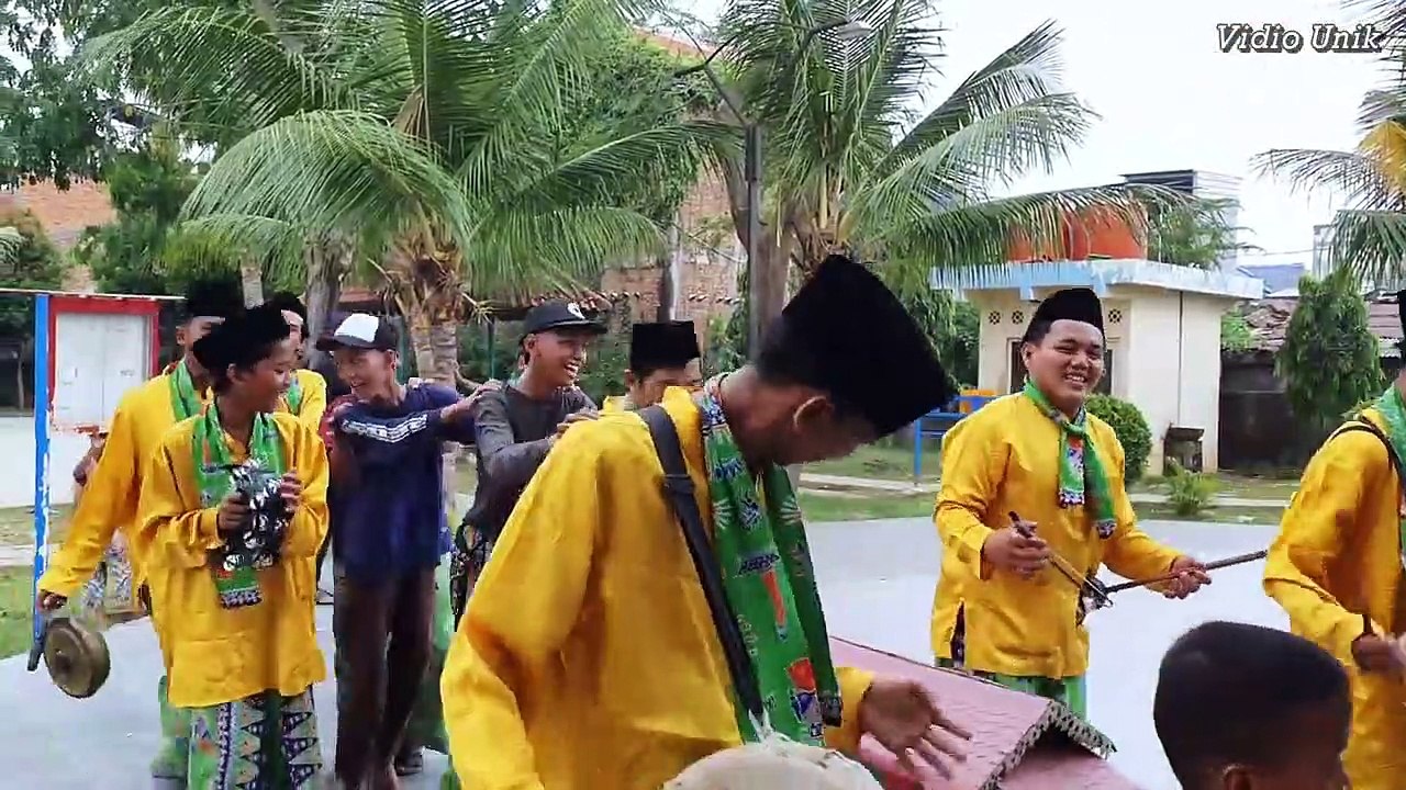 ONDEL-ONDEL BETAWI JUDUL IKAN DALAM KOLAM, ONDEL ONDEL JOGET LUCU